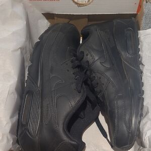 Nike Men's Black Sneakers